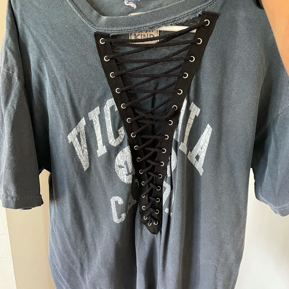 LF Lace down oversized T